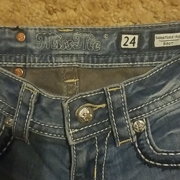 Miss Me Jeans - Picture 2 of 3
